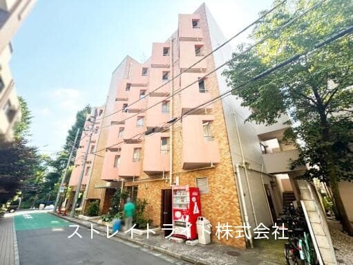 ウエストサイド新宿御苑