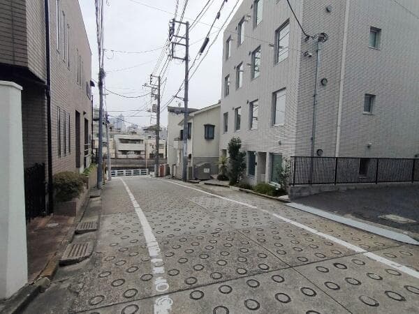 渋谷区上原１丁目借地権付アパート１棟・戸建２棟 - 4